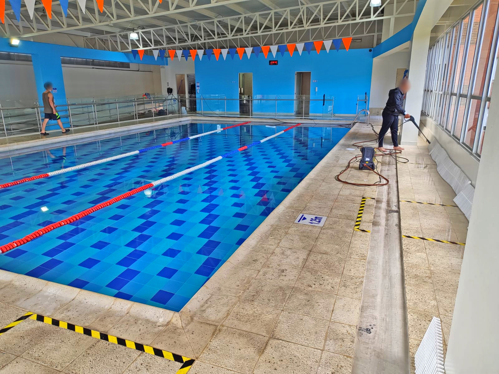 2325C16E 09BE 4FB0 A9B9 85ECECB4AA5D